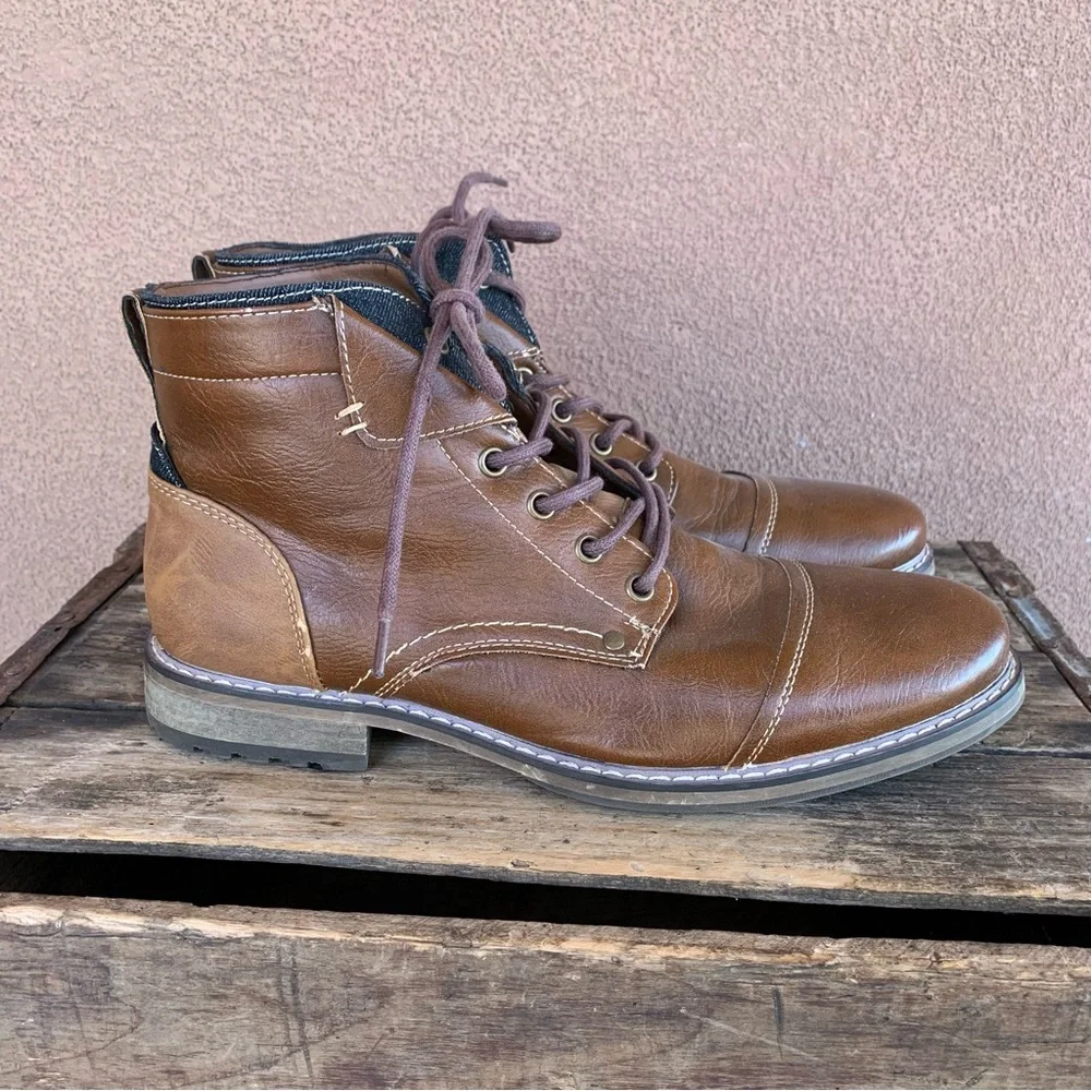 Call It Spring Mens Lace-Up Chukka Boot